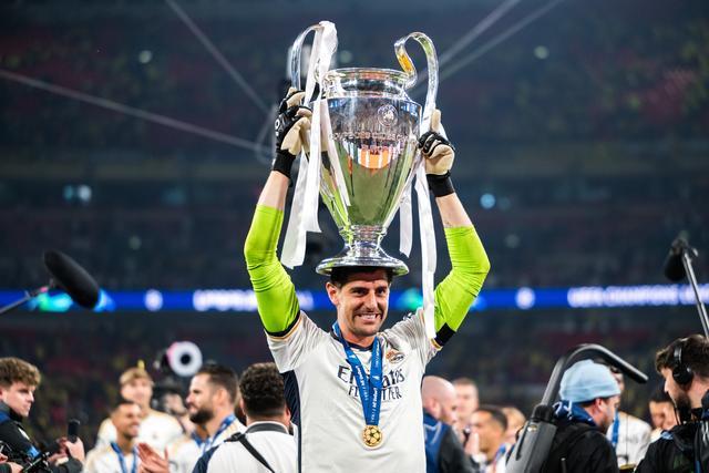 爱游戏-国际米兰横扫曼城，库尔图瓦统治全场